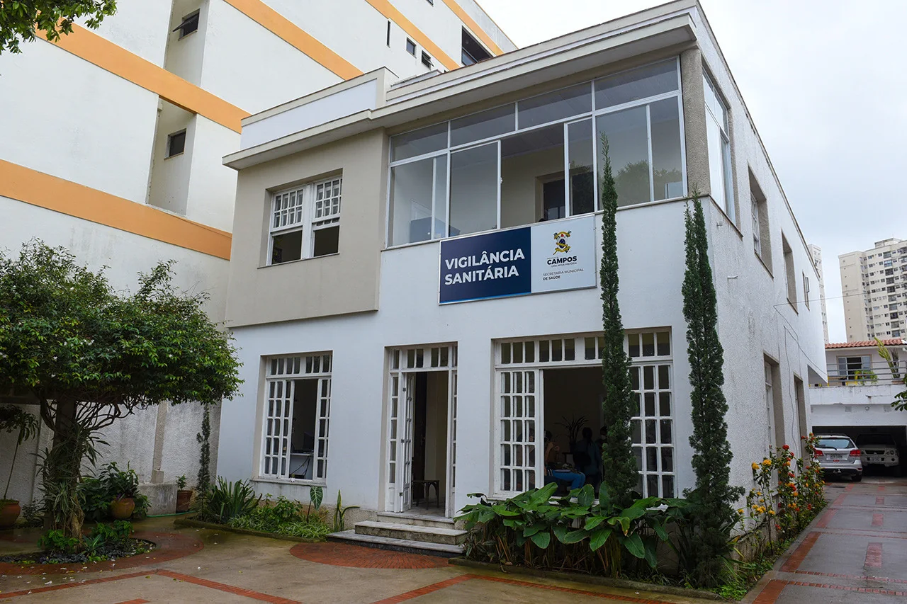 Embalagem do lote de leite condensado interditado pela Vigilância Sanitária