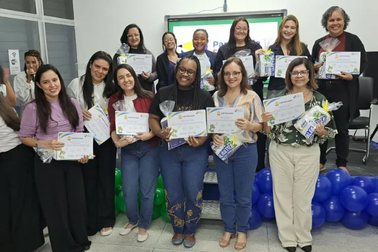 Concurso premia práticas de educadores municipais em Campos