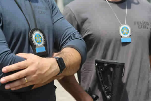 Viatura da Polícia Civil do Estado do Rio de Janeiro