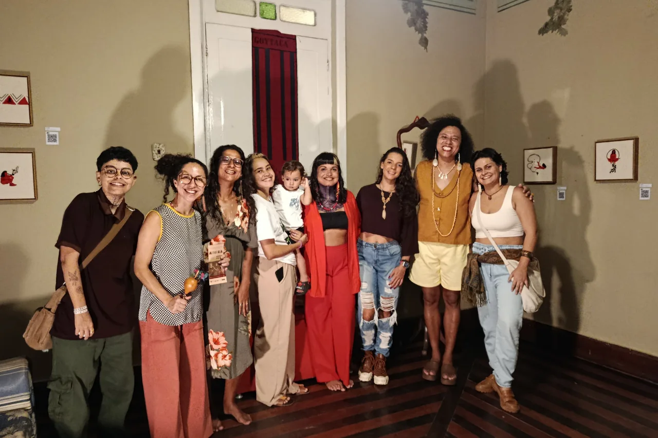 Participantes reunidos no Museu Histórico de Campos, em foto divulgada na matéria sobre o Coletivo Retomada Goytaká