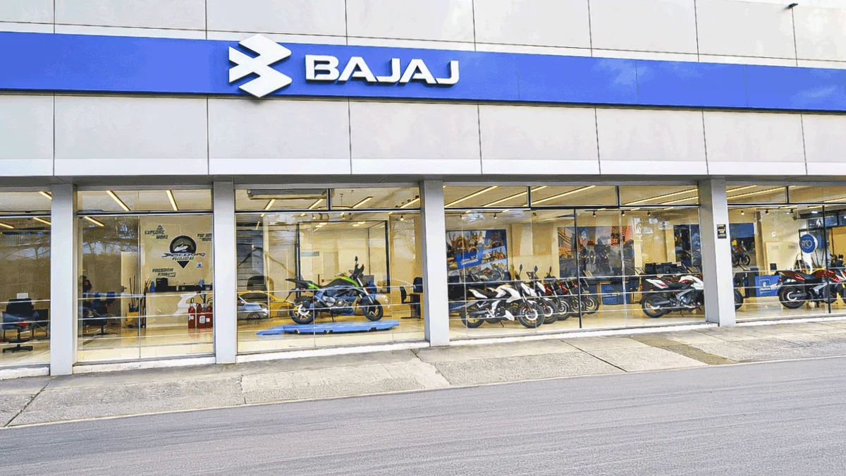 Bajaj inaugura concessionária em Vila Isabel, no Rio