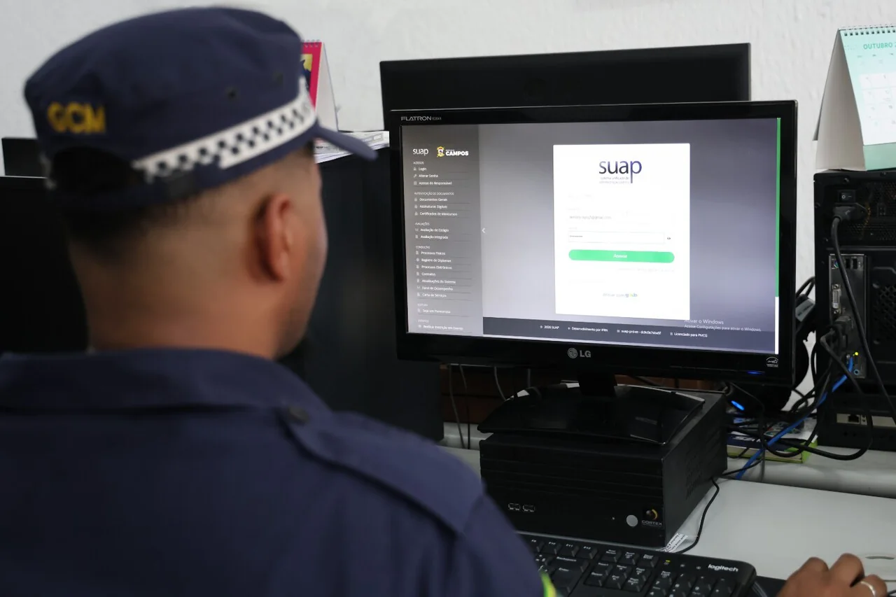 Apresentação do sistema de marcação de turnos extras da Guarda Municipal de Campos