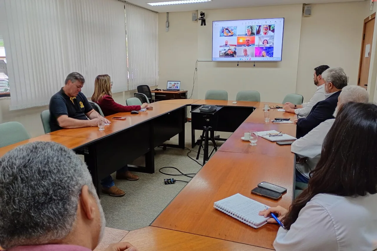 Prefeitura articula comissão pela volta de voos em Campos